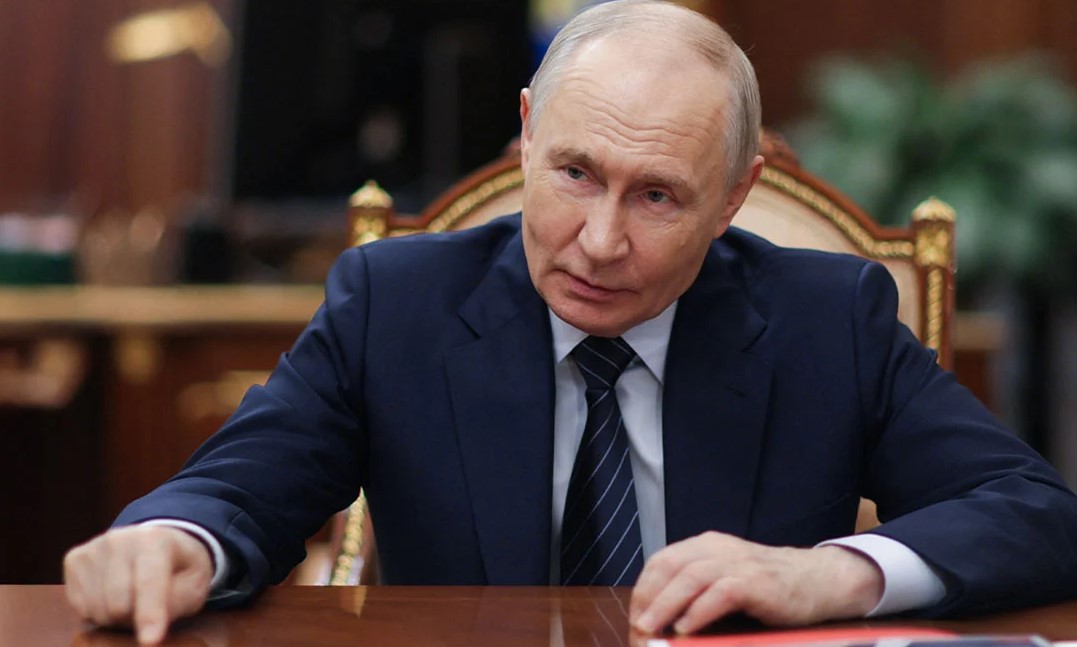 E bujshme nga  New York Times   Moldavia në shënjestër të Putinit për të goditur NATO n  Agjentë rusë  priftërinj  kamp në Serbi dhe 