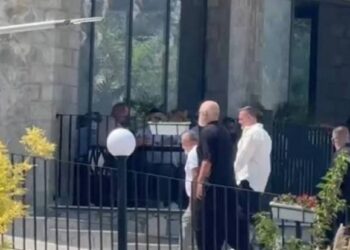 Debate të forta për Territorialen, Zotkaj i Poliçanit braktis mbledhjen: PS mosmirënjohëse! Rama: Djegia e teserave, paturpësi! Përzë Memën e Dimalit