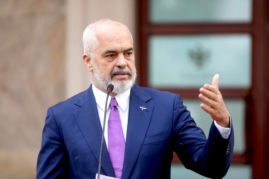 Mickoski në Pustec  pa himn shqiptar  Rama  Nuk ka mushkë Troje që na lëkund  Keqardhje për sponsorët e cirkut 