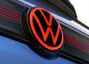 Volkswagen mund të shkurtojë deri në 100,000 vende pune dhe të mbyllë katër uzina
