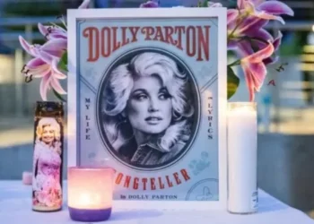 Dolly Parton prehet përgjithmonë pranë Carl Dean, homazhe dhe një koncert përkujtimor në Nashville