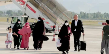 Pesë shqiptarë kthehen nga Siria, Rama: Vijon përpjekja për të tjerët! Një fillim i ri nën mbrojtjen e institucioneve