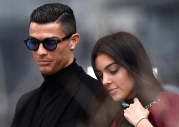 DETAJET/ Dasma e Cristiano Ronaldo dhe Georgina Rodriguez pati vetëm 4 të ftuar! Ja çfarë parashikon kontrata paramartesore që nënshkruan
