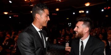 Humbi babanë, Ronaldo ngushëllon Messin pas mesazhit prekës: Një përqafim i madh për ty dhe të dashurit tuaj! Qëndroni të fortë