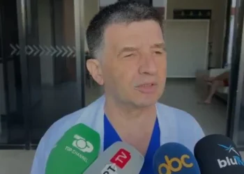 Zjarri në hotelin e Lungomares, mjeku: Një paciente me djegie në 100% të trupit, dy të plagosur me fraktura të kolonës