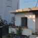 FOTO/ Flakët rrafshojnë banesën në zonën e ish-“Kënetës”, dëme të shumta materiale! Zbulohet shkaku i dyshuar
