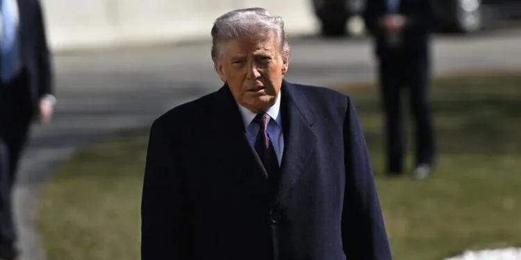 Trump: Nuk do ta lejojmë Kinën të na mposhtë në inteligjencën artificiale -