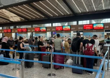 Aeroporti i Stambollit vendos rekord të ri, regjistron 289 mijë pasagjerë në një ditë