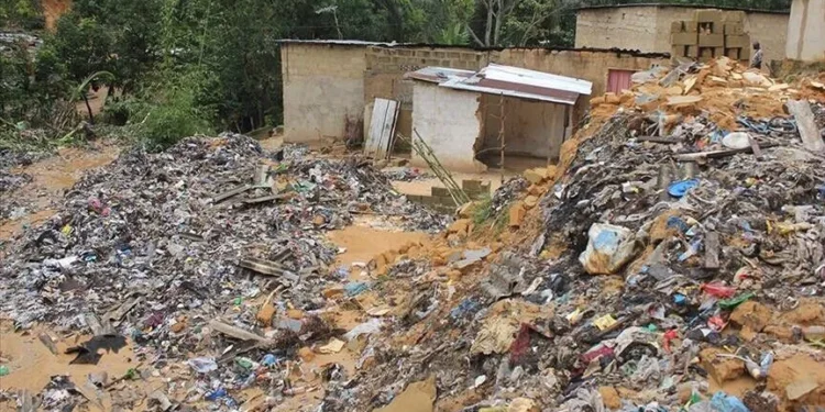 Rrëshqitje dheu në Guine, 30 të vdekur dhe 22 të plagosur -