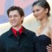 Detaji pikant nga dasma e vitit, aktori Tom Holland qau kur pa Zendaya-n me fustan nusërie gjatë ceremonisë sekrete!