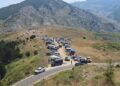 Nis pelegrinazhi në malin e Tomorrit, qindra makina bllokojnë rrugën drejt Kulmakut. Policia shton masat e sigurisë