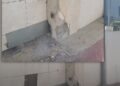 Tritoli trondit Shënkollin, persona të paidentifikuar vendosën eksploziv në portën e murit rrethues të banesës së të moshuarit!