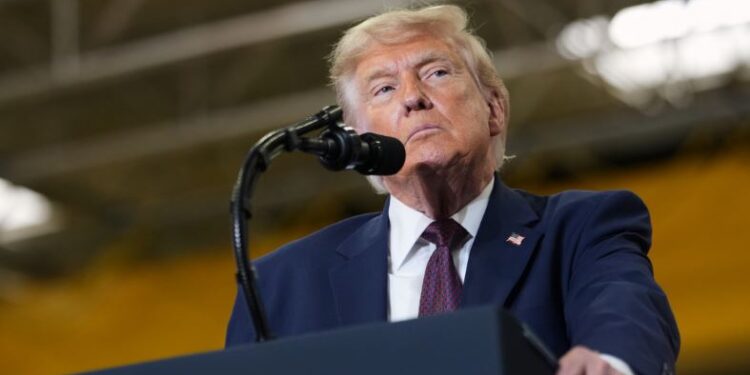 Departamenti amerikan i Shtetit ka anuluar mbi 175,000 viza që nga rikthimi i Trump në detyrë -