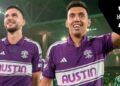 Uzuni kualifikon skuadrën në çerekfinalet e turneut prestigjioz, trajneri i Austin e vlerëson: Luan me zjarr dhe pasion!