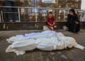 Shumica gra e fëmijë, 19 trupa pa jetë nxirren nga rrënojat e një ndërtese në Gaza