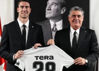 Vlahovic i thotë “lamtumirë” Juventusit, ja ku do luajë tani! Mesazhi për tifozët: Do jeni gjithnjë pjesë e imja!