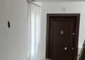 Vrima plumbash në mure dhe njolla gjaku në dysheme, zbulohen pamjet e skenës së vrasjes në Korçë