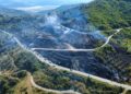 Zjarre në Mallakastër dhe Finiq, shkrumbohen dhjetëra hektarë ullinj. Në operacion edhe dy helikopterë
