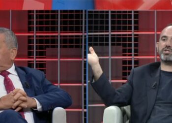 Avokati përplaset me organizatorin e protestës: Ju paguan Sali Berisha o shpellarë, jeni korba e sorra!