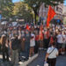 Protestuesit bllokojnë rrugët në ditën e parë të shkollës! Qindra nxënës në trafik për minuta me radhë