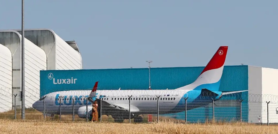 Panik në aeroportin e Luksemburgut  dronët misteriozë sjellin bllokimin e fluturimeve  Futet në lojë NATO