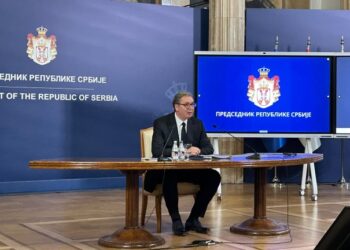 Dha dorëheqjen si President i Serbisë, porosia e Vuçiç: Mos hiqni dorë nga Kosova