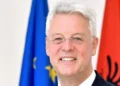 Ambasadori gjerman: Reforma në drejtësi faktor kyç në avancimin e Shqipërisë drejt BE-së