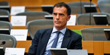 Reagon Sandro Gozi: Rama e mori si akuzë, ne kërkuam vetëm të dimë kush ua mbylli llogaritë “Flamingove”
