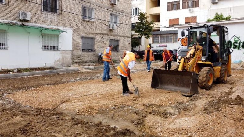 Hapësirat e pashfrytëzuara marrin një tjetër funksion  Bashkia e Tiranës i kthen në kënde lojërash