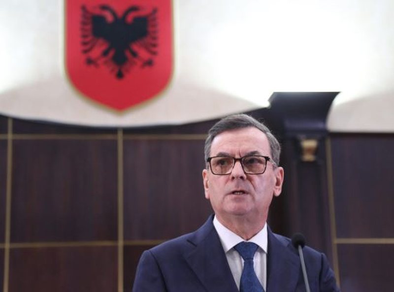 Pagat e magjistratëve përplasin institucionet  Gjykata e Lartë nuk merr pjesë në tryezën e thirrur nga Rama