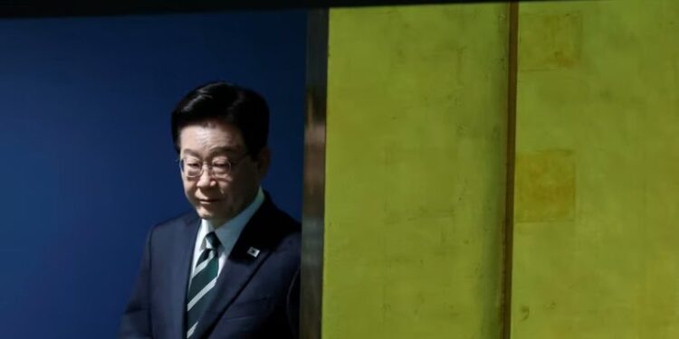 Zbuloi transferimin sekret të dy ushtarëve koreano-veriorë, Koreja e Jugut i kërkon llogari Ukrainës: Kërkoni falje -