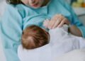 Prindërit por refuzojnë gjithmonë e më shumë Vitaminën K, për mjekët rreziqet janë vdekjeprurëse