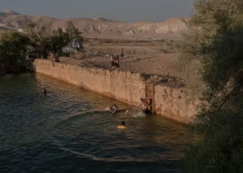 Rezervuari që ndezi konfliktin në West Bank, palestinezët pa ujë ndërsa izraelitët e kthejnë në vend argëtimi