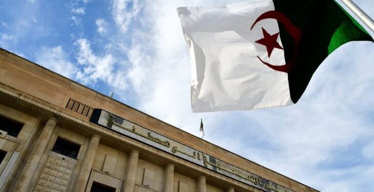 Algjeria ndërpret marrëdhëniet diplomatike me Emiratet e Bashkuara Arabe -