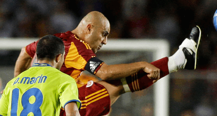 Aktori turk dhe ish-lojtari i Galatasaray-t midis 16 të arrestuarve në bastisjet e drogës në Stamboll -
