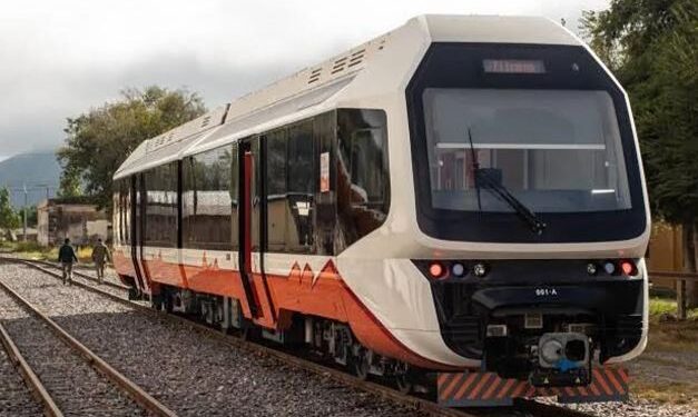 "Solar de la Quebrada", treni i parë me energji diellore në Argjentinë -