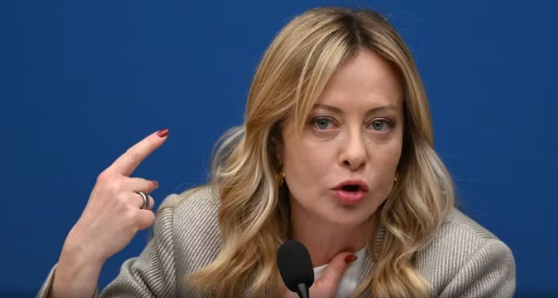 Qeveria Meloni planifikon rregulla të reja për nxënësit e huaj në shkollat italiane