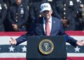 Trump përshkallëzon luftën tregtare me Kanadanë, ndalon importin e pijeve alkoolike -