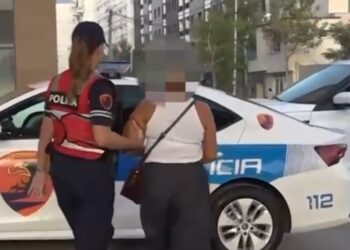 Premtonin zgjidhje me pronat në Kadastër, dy gra përfituan mbi 100 mijë euro nga qytetarët