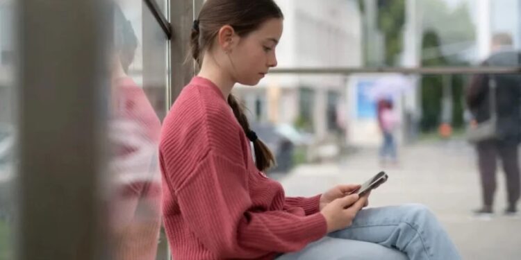 BE-ja njofton planin për të kufizuar aksesin e fëmijëve në rrjetet sociale, çfarë ofron ai? -
