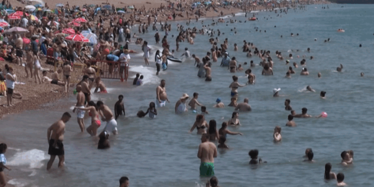 Pas vapës ekstreme, ekspertët klimatikë: Europa të përgatitet për reshje të mëdha në shtator -