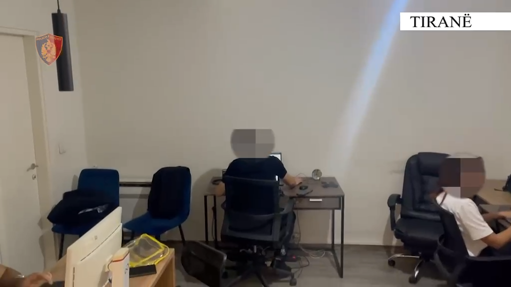 Goditet call center i mashtrues në Tiranë  4 në pranga  Pronari shpallet në kërkim