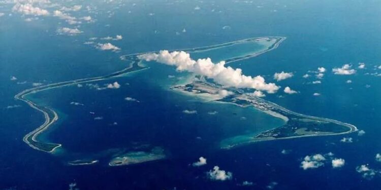 Qeveria britanike rishikon marrëveshjen për Ishujt Chagos pas kritikave të ashpra nga Trump -