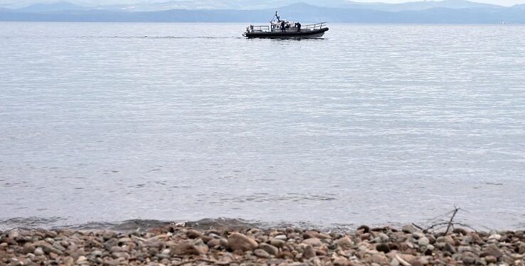 Fundoset varka me emigrantë pranë Kretës, një i vdekur dhe 25 të zhdukur në brigjet e ishullit Gavdos -