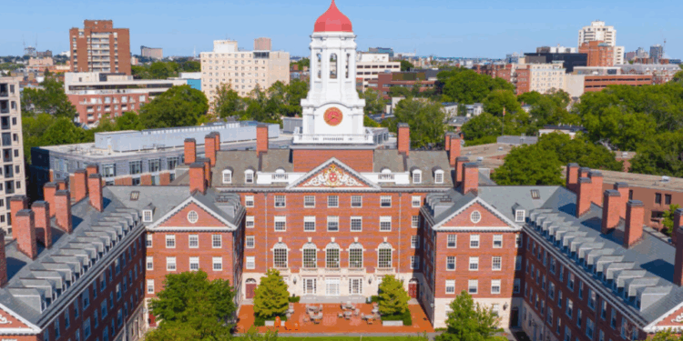 Alarm për bombë në Harvard, evakuohen studentët dhe stafi -