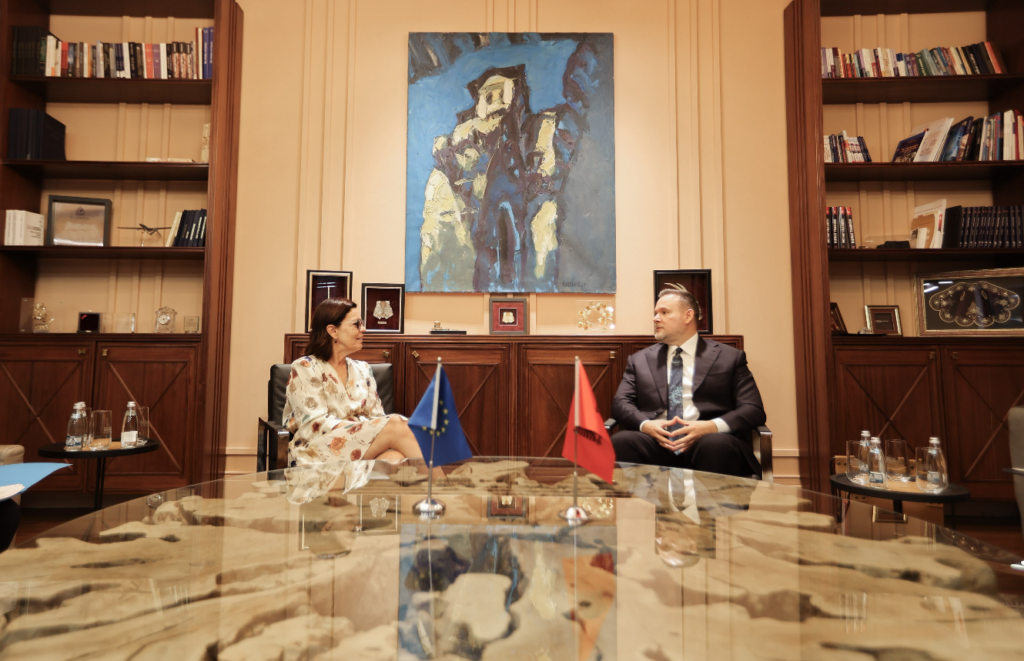 Demo pret në takim zyrtaren e lartë të BE  Shqipëria vijon punën drejt objektivit të vitit 2027