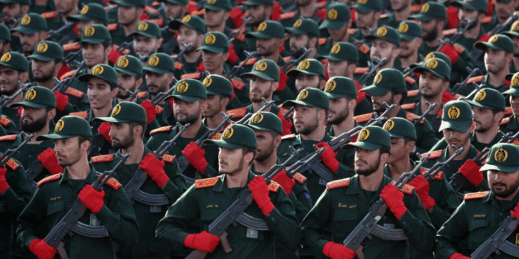 Irani paralajmëron përdorimin e "armëve të reja" dhe zgjerimin e objektivave në rast të një sulmi amerikan -
