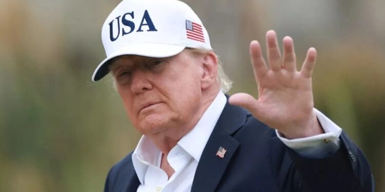 Administrata Trump po përgatit planin për ndalimin 90-ditor të eksporteve të naftës -