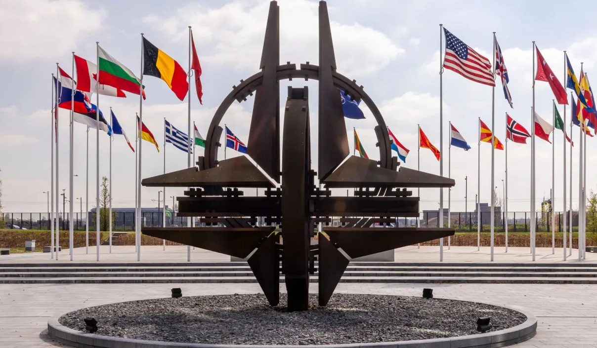 Zyrtari amerikan në NATO  Rusia nuk kërkon konflikt me NATO n  Evropa duhet të marrë më shumë përgjegjësi për sigurinë
