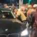 Dhunoi disa kalimtarë, arrestohet 33-vjeçari, procedohen 15 të tjerë pas tubimit në Tiranë